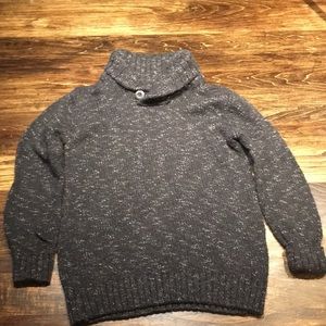 Boys size S dark grey/black sweater Urban pipeline